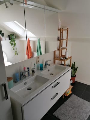 Huis Huis te huur - te delen onder 3 personen (1 persoon: domicilie verplicht) kan ook dus 2 studenten + 1 werkend iemand zijn foto 5