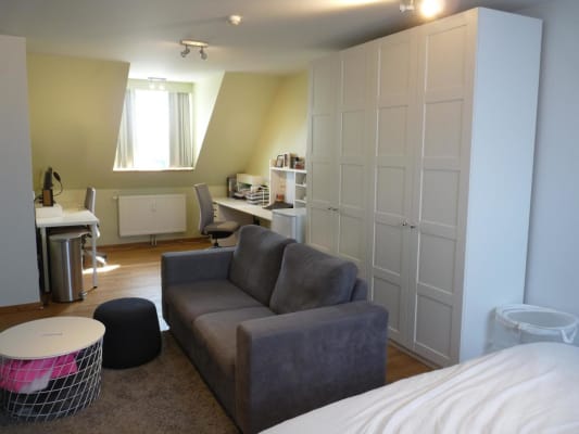 Sala Rustig gerenoveerde kamer voor studentenkoppel. imagem 3