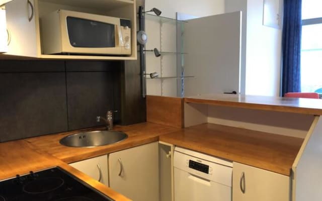 Oda Studio with private shower/bath, private toilet and private kitchen resim 3