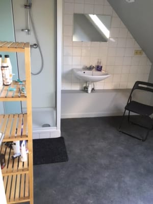 Chambre Gezellige en ruime ongemeubelde studentenkamer nabij Kask, St. Lucas en centrum image 4