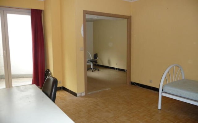 Estudio Studio with private shower/bath, private toilet and private kitchen imagen 3