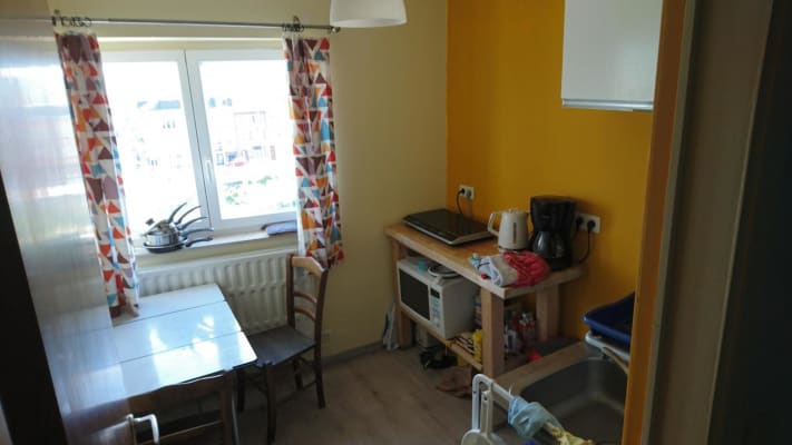 Sala Een prima kot in Namen van 47m² aan € 330 per maand imagem 5