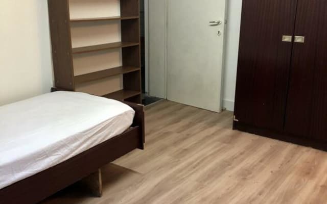 Room Room with shared bath/shower and shared toilet image 1