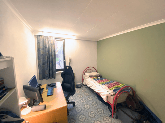 Chambre Een leuke woonst in Kortrijk van 16m² aan € 320 per maand image 1
