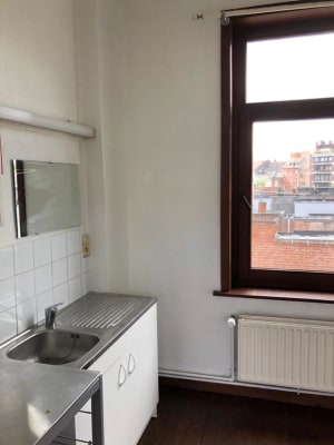 Chambre Gezellige en ruime ongemeubelde studentenkamer nabij Kask, St. Lucas en centrum image 1