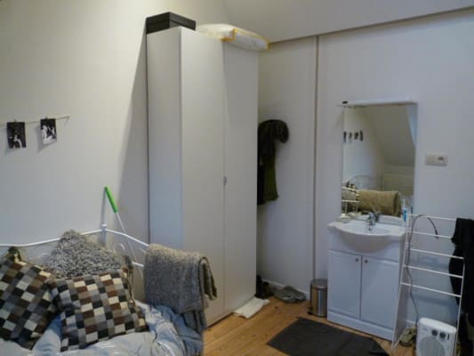 Zimmer Gerenov,eigentijds ingerichte studentenkamer vlakbij St Pietersplein,Kattenberg,10 maanden contract Bild 2