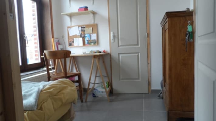 Apartamento LUMINEUSE PETITE CHAMBRE AVEC SDB ET WC PRIVES imagem 1