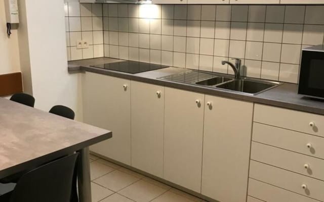 Zimmer Room with shared bath/shower and shared toilet Bild 4