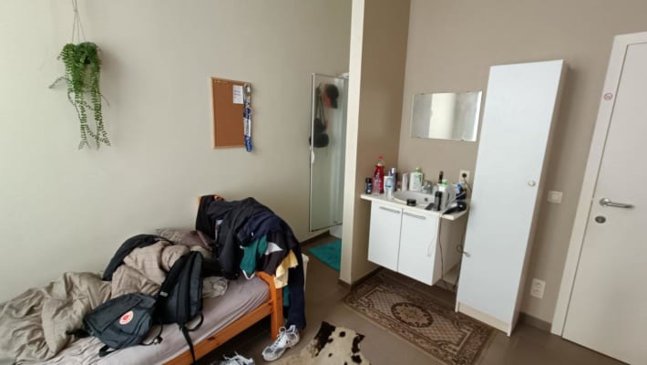 Oda Studentenkamer resim 4