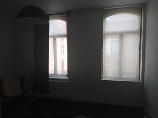 Sala Kamer te huur plus open gebruik van de rest van het huis imagem 4