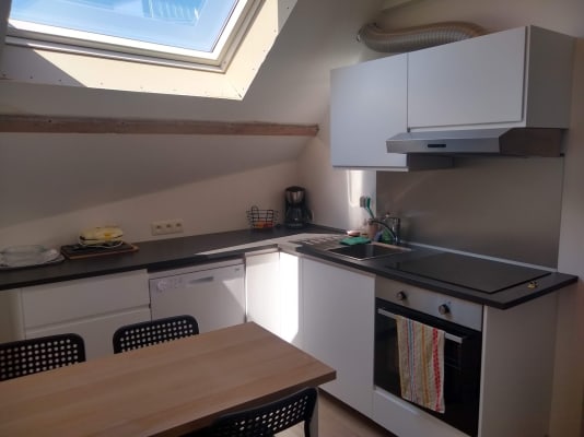 Loger Chambre dans commu de 4 personnes - bail 6 mois ou plus image 5