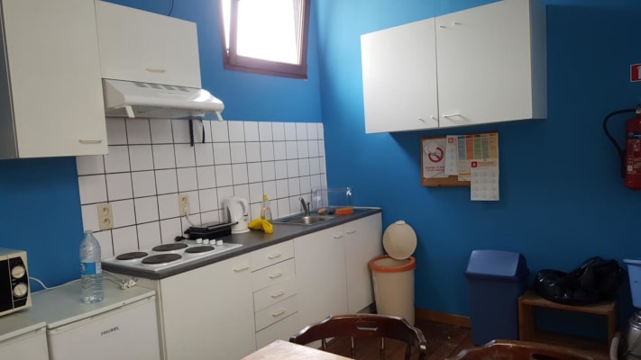 Kamer Zonnige  en rustige kamer vlakbij de campussen KDG  Brusselstraat, Markgrave, Van Schoonbeke  en het conservatorium foto 1