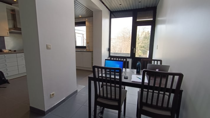 Huis ⚠️COLOCATION de 200 m² entièrement rénovée avec jardin foto 2