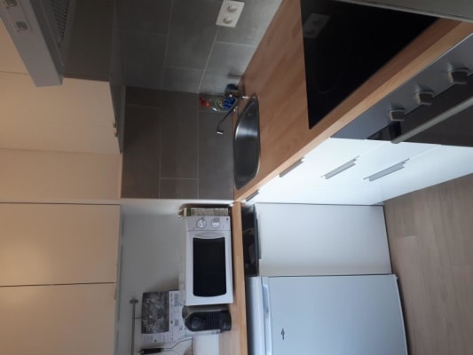 Studio Een propere stek in Luik van 40m² aan € 640 per maand Bild 1