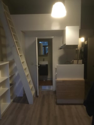 Sala Ruime lichtrijke studentenkamer in Tiensestraat imagem 2