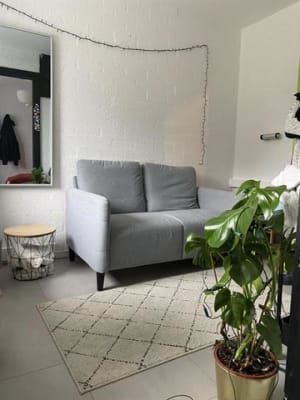 Sala STUDENTEN KAMERS:  L-vormig - 8 kamers (kotten) beschikbaar en 1 studio. imagem 1