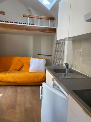 Apartamento Gemeubelde studio quasi-nieuw, nabij Zavel Centraal Station imagem 3