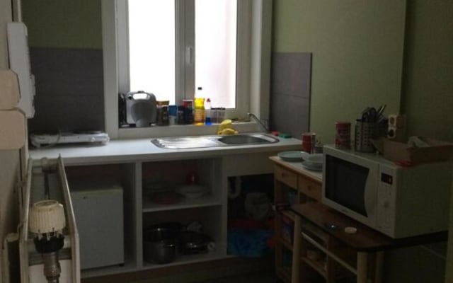 Kamer Studio with private shower/bath, private toilet and private kitchen foto 3
