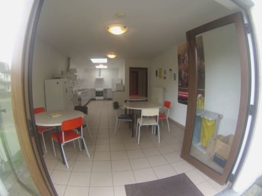 Estúdio SART-TILMAN, 5 min à pied du Campus, Kots spacieux, meublés avec salle de bain et wc privés.  imagem 5