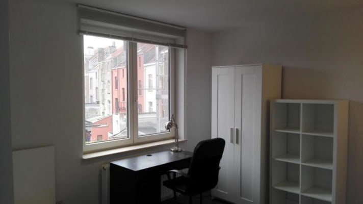 Room Frederik Lintsstraat 135 image 1