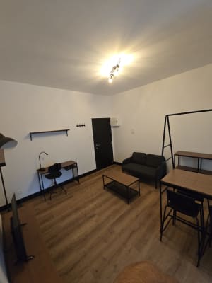 Estúdio Immeuble de rapport à Charleroi avec 5 kots étudiants imagem 1