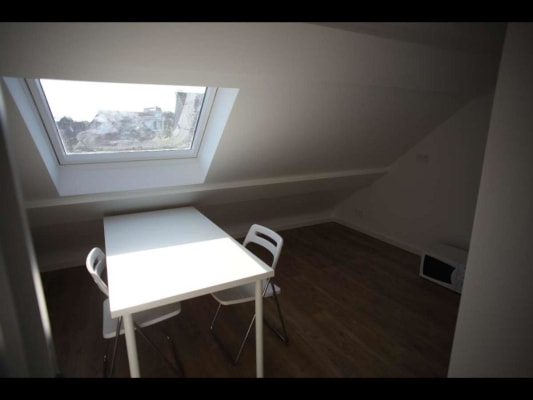Sala Kot chez l'habitant - Auderghem imagem 2