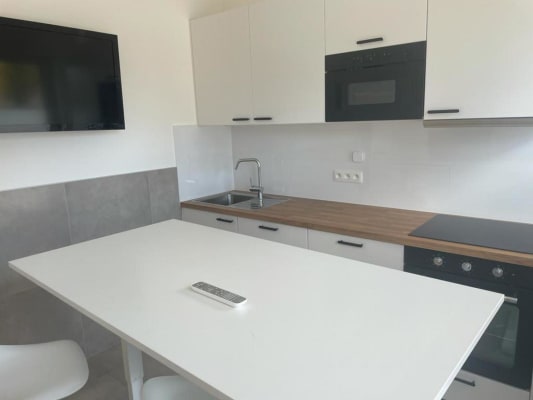 Sala Onderverhuur beschikbaar op de Naamsevest. imagem 1