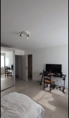 Casa Chambres à louer – rénovée à Montignies-sur-S (3 min. Helha) imagem 4