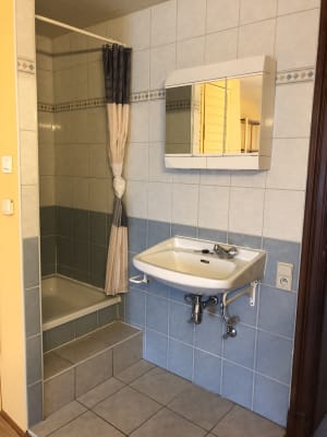 Zimmer Chambre très pratique au centre de Tournai Bild 2
