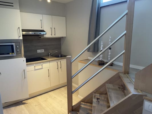 Sala Gemeubelde duplex in het hartje van de studentenbuurt, Sint-Pietersplein te 9000 Gent imagem 3