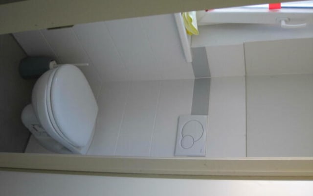 Oda Room with shared bath/shower and shared toilet resim 5