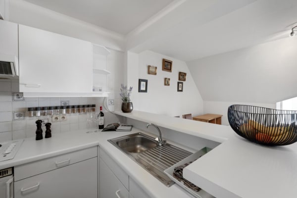 Apartamento Gemeubeld appartement met terras en autostaanplaats imagem 2
