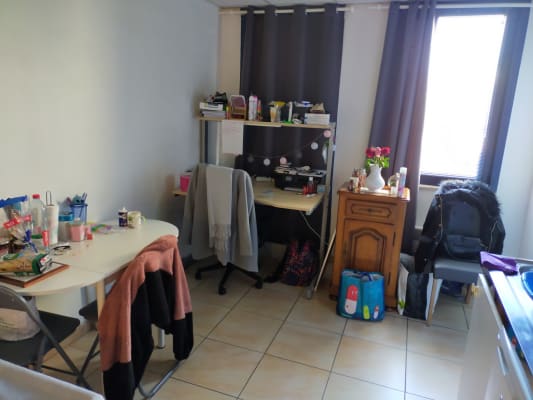 Estúdio studio pour étudiants helha imagem 1