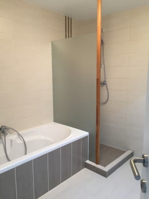 Apartamento chambre disponible dans un duplex à salzinnes imagem 1
