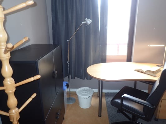 Kamer Chambre 18 m² dans appartement familial Bruxelles-centre foto 3