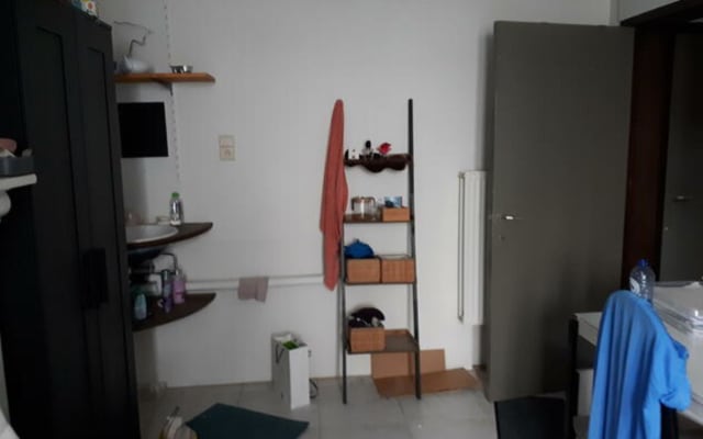Camera Room with shared bath/shower and shared toilet Immagine 3