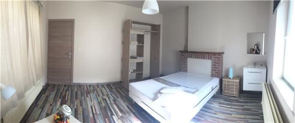 Huis Chambre en colocation à La Louvière foto 1