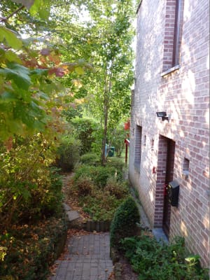 Sala Kot dans le quartier des Bruyères, près du lac imagem 1