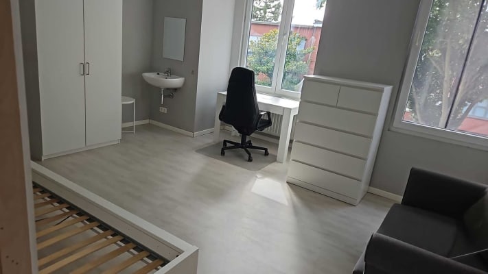 Sala Prachtige ruime lichte studentenkamer te wilrijk  imagem 1