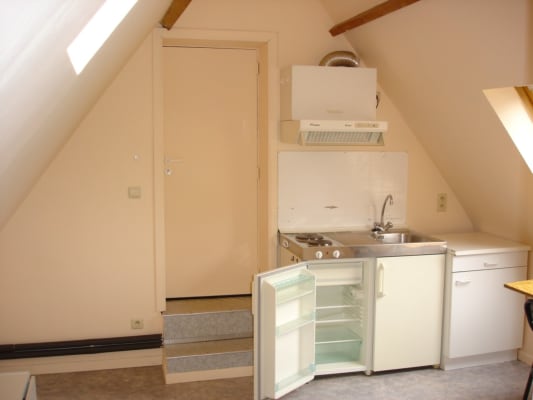 Studio Studio (loyer charges comprises) foto 2