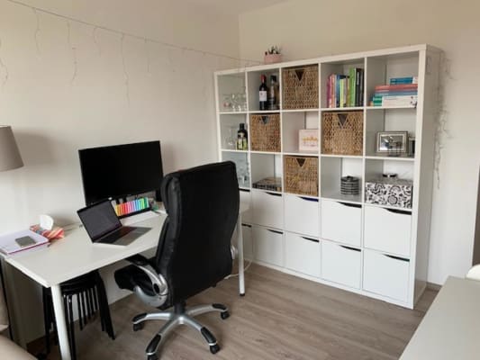 Estudio Moderne, ruime, lichtrijke studio in Weldadigheidsstraat met aparte slaapkamer en badkamer imagen 5