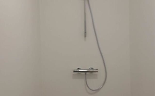 Kamer Room with private shower/bath and private kitchen foto 2