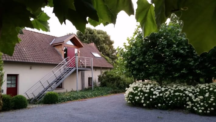 Sala Deux jolies chambres dans une charmante maison imagem 5