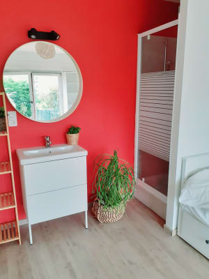 Sala Chambre vue jardin dans maison familiale imagem 3