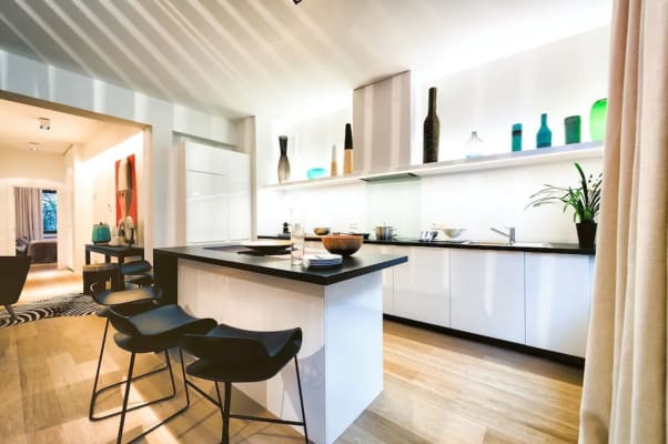Appartement Apartment • 2 room(s) • 2 Bed. • 1 Bath. • 100 m²  foto 4
