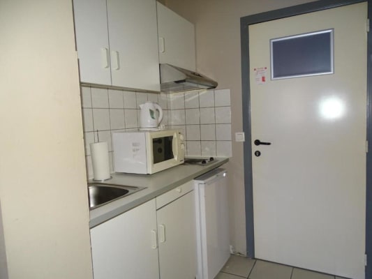 Studio Furnished studio with kitchenette and private bathroom Immagine 1