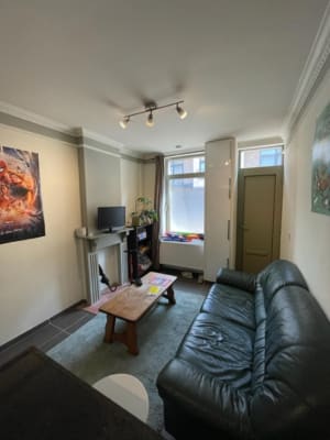 Sala Sympathiek huisje met kamers voor 2 vrienden imagem 2