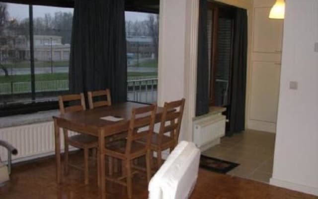 Estudio Studio with private shower/bath, private toilet and private kitchen imagen 3