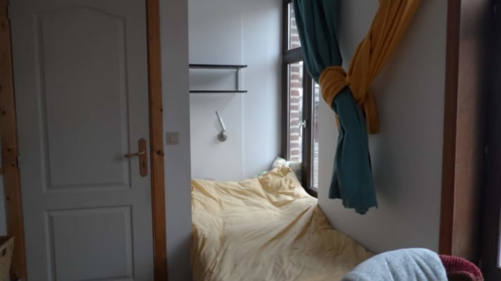 Apartamento LUMINEUSE PETITE CHAMBRE AVEC SDB ET WC PRIVES imagem 2
