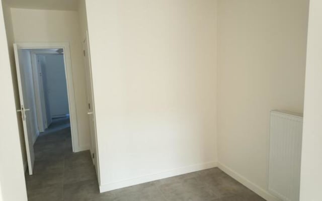 Oda Room with private shower/bath and private toilet resim 4